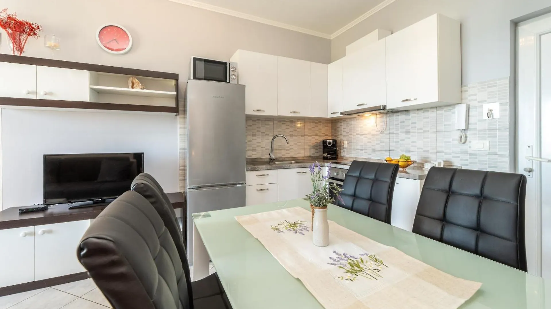 Apartments By The Sea Privlaka, Zadar - 23531 Нин