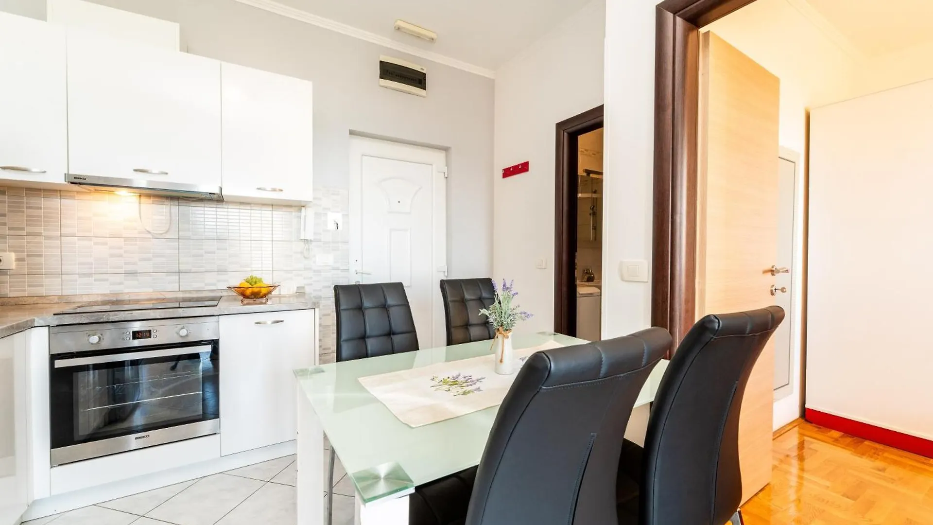 Apartments By The Sea Privlaka, Zadar - 23531 Нин