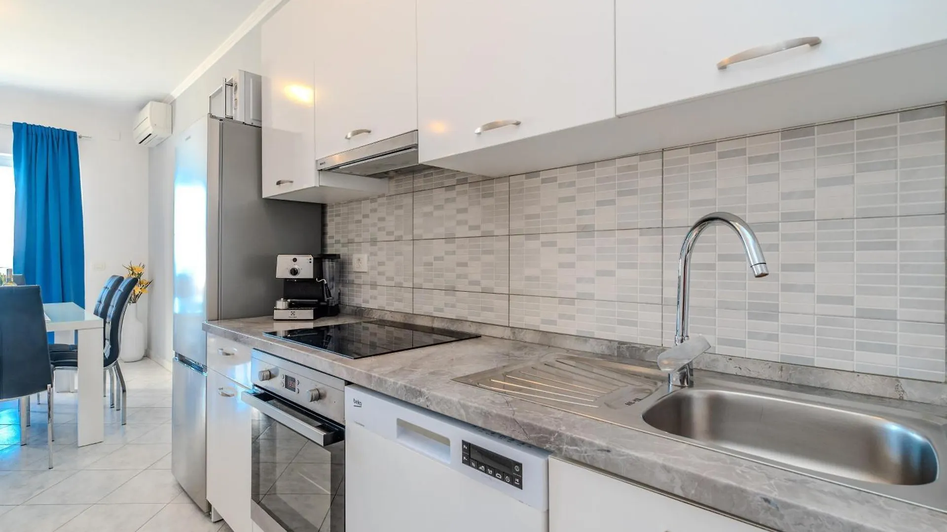 Apartments By The Sea Privlaka, Zadar - 23531 Нин Хорватия
