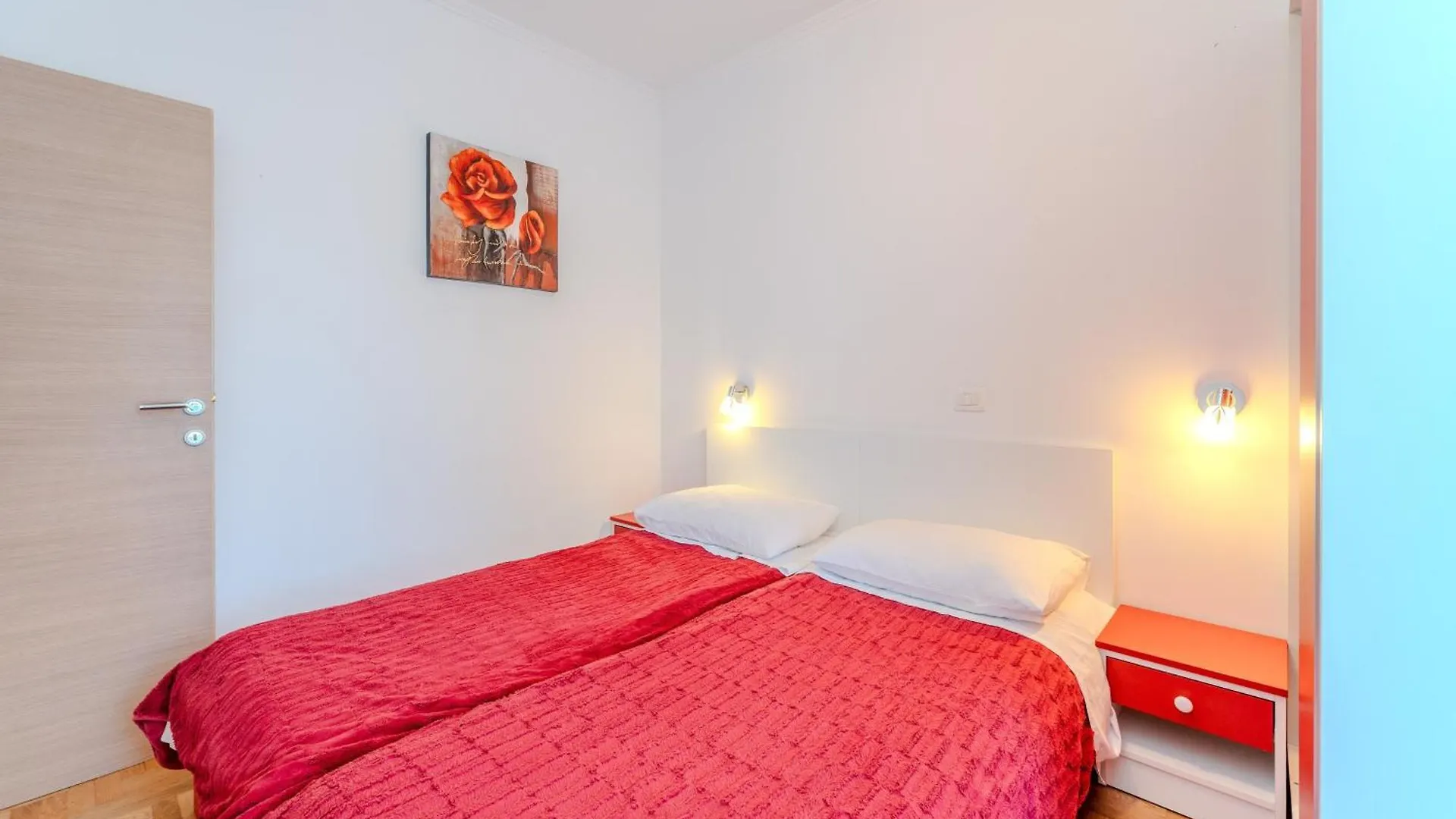 Apartments By The Sea Privlaka, Zadar - 23531 Нин