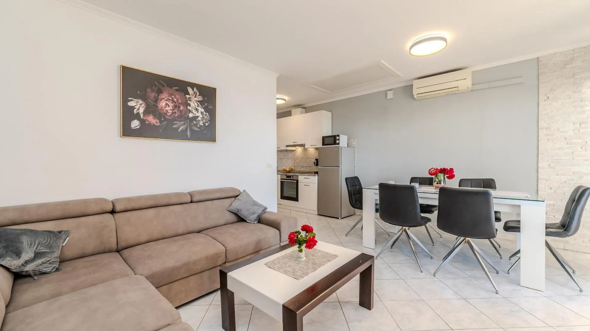 Apartments By The Sea Privlaka, Zadar - 23531 Нин